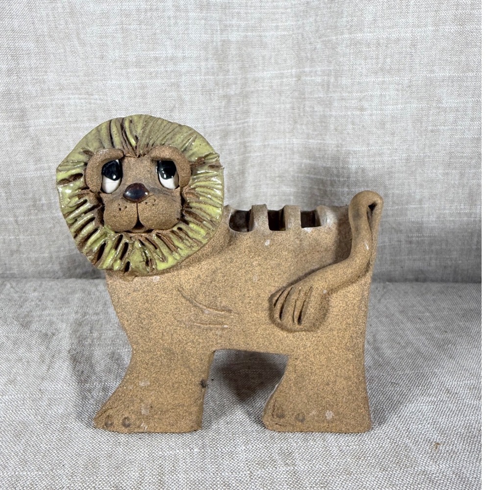Pottery Lion Figurine Good Vintage Studio Ceramic Slotted Back Tan Green